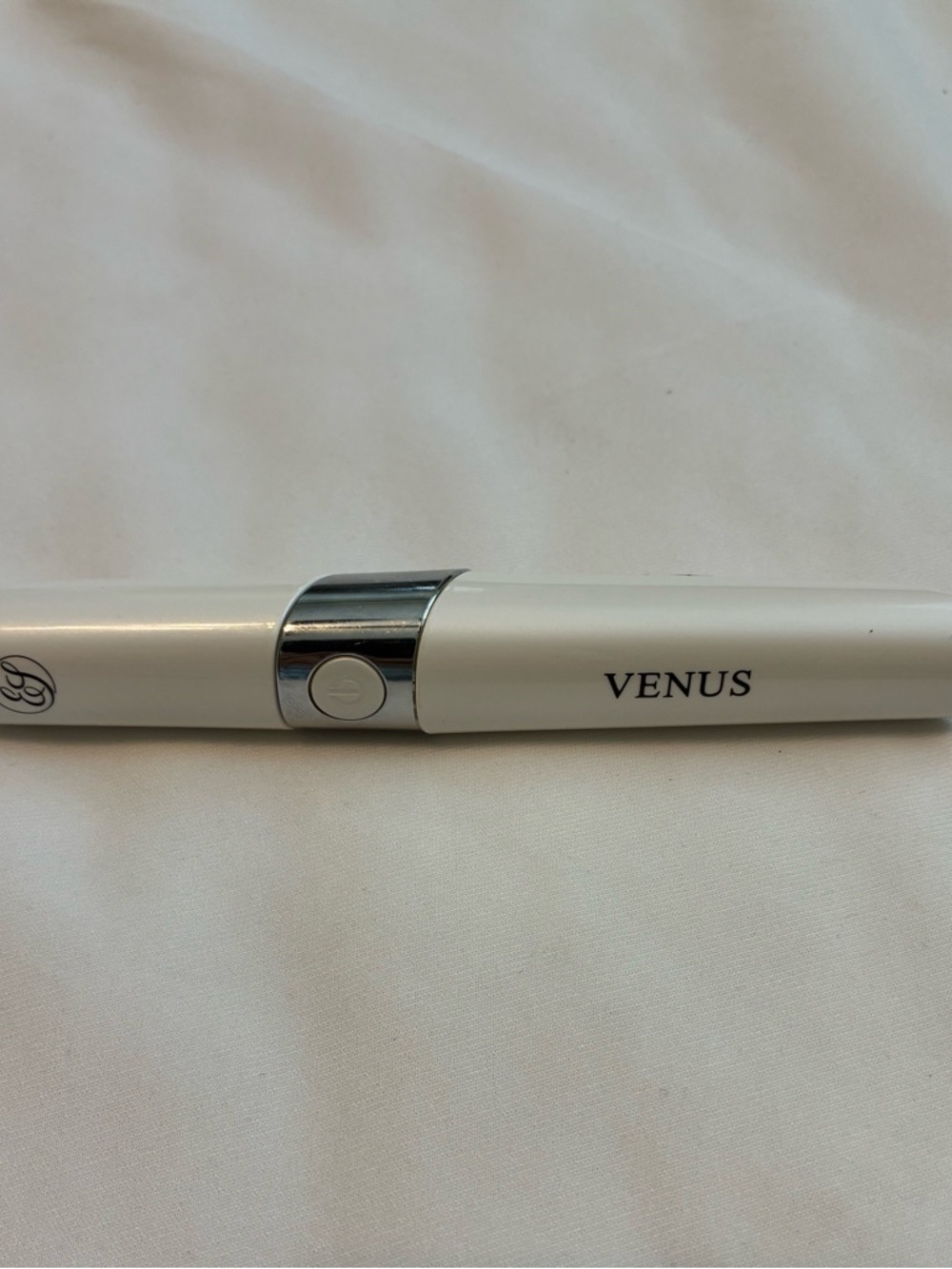 VENUS Evenskyn eyelid anti-aging device